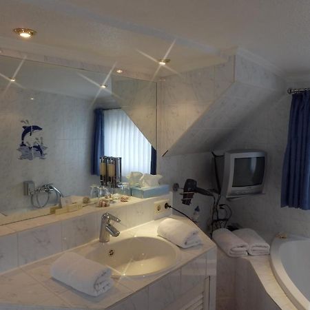 Hotelschiff Perle BRE Cameră foto